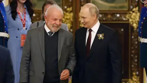 The Brazilian President Luiz Inácio Lula da Silva Says There Is No Connection With Donald Trump